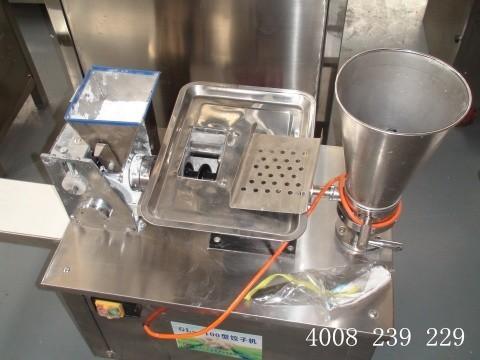 武汉工大蓝舰食品机械制造公司生产的饺子机使用方法很简单,按照说明
